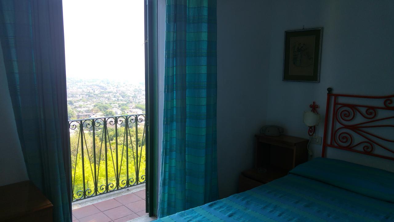 Hotel Giardino Degli Ulivi ซาน เฟลิเช เชร์ชีโอ ภายนอก รูปภาพ